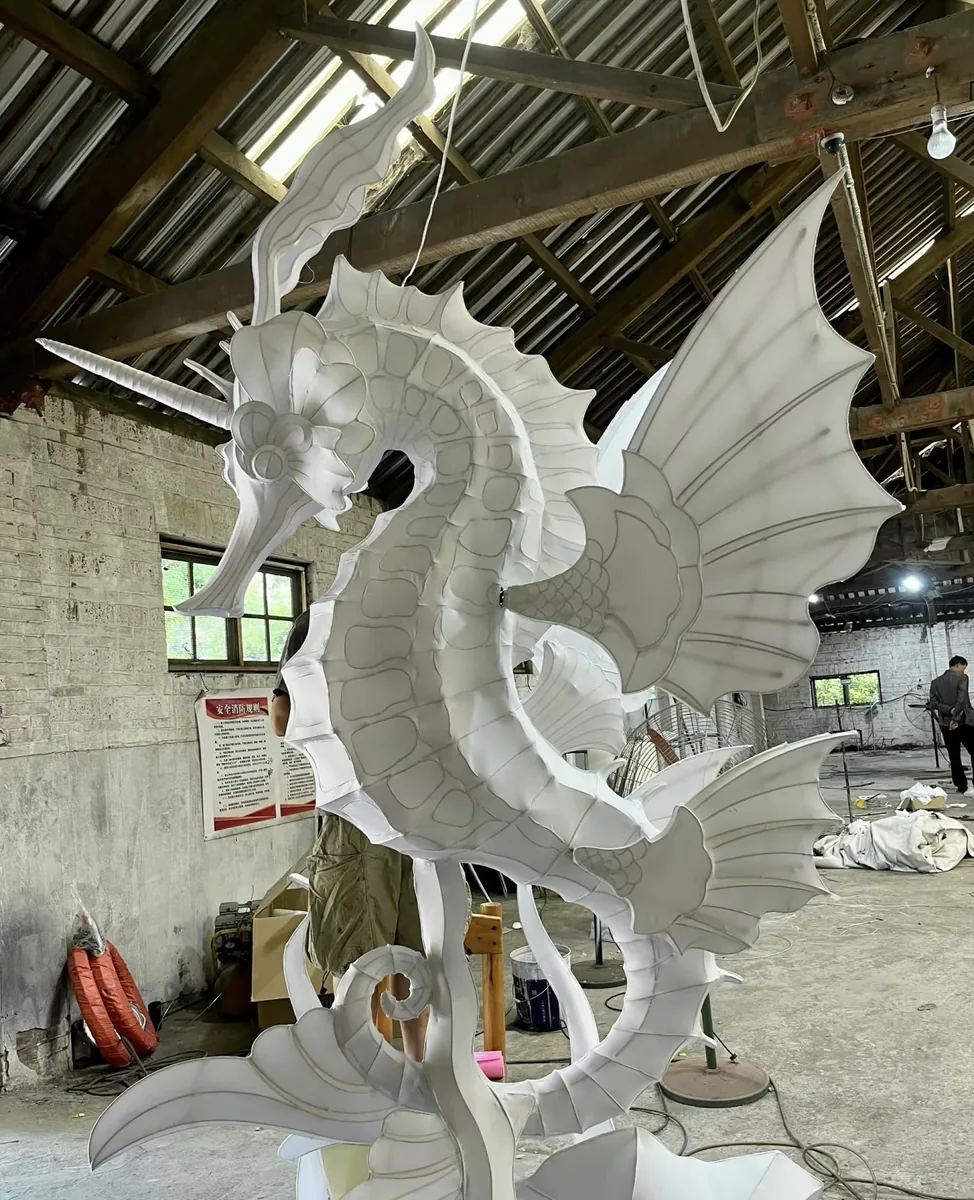 White fish lantern in the workshop, a representative export piece